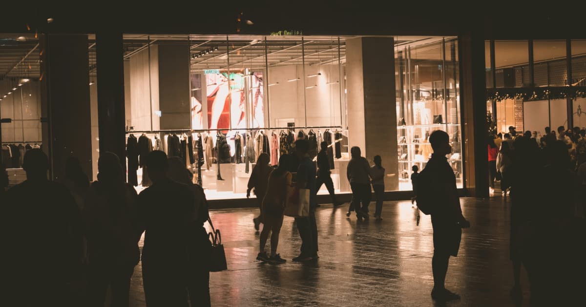 Certified Makeup Artist Angel Gordon Opens Angel No Halo Salon at Fort Worth's Salon & Spa Galleria